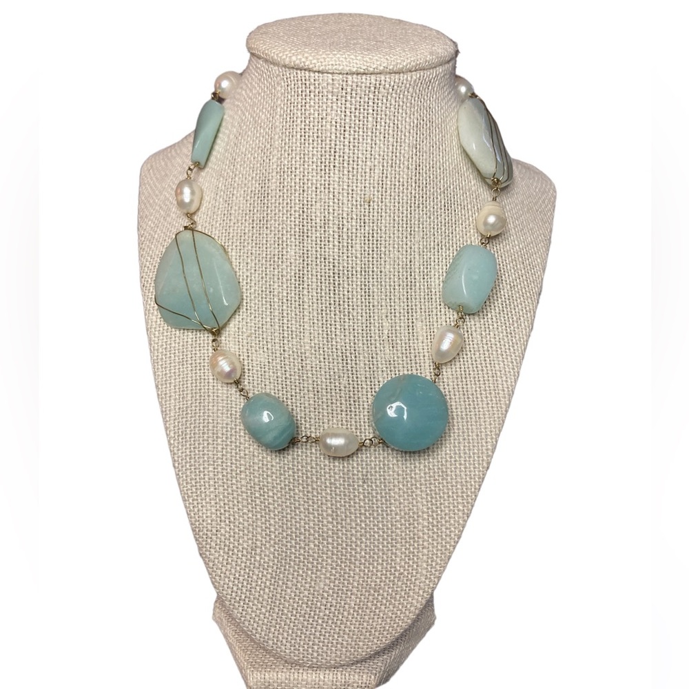 White House|Black Market Beaded Necklace